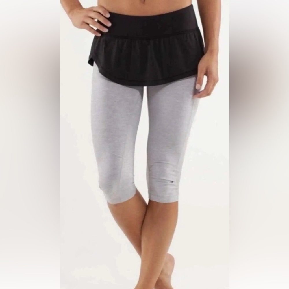 Lululemon Spin it To Win crop skorts leggings black size 6